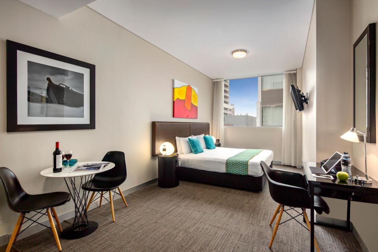 Holiday Inn & Suites Sydney Bondi Junction 외부 사진